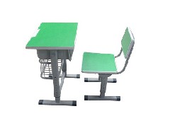 学生课桌椅厂：学生折叠午休课桌椅的优势